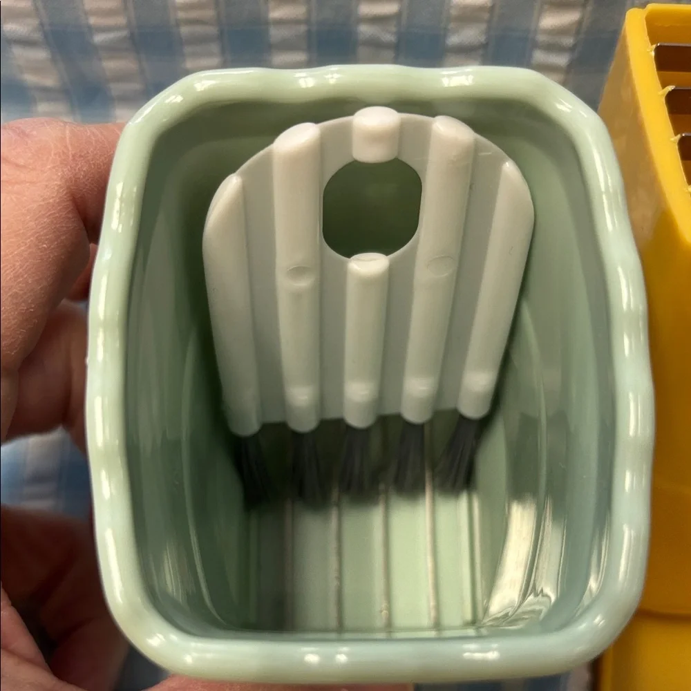 unbranded durable plastic